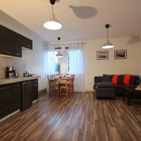 Apartdebki Lägenhet Odargowo