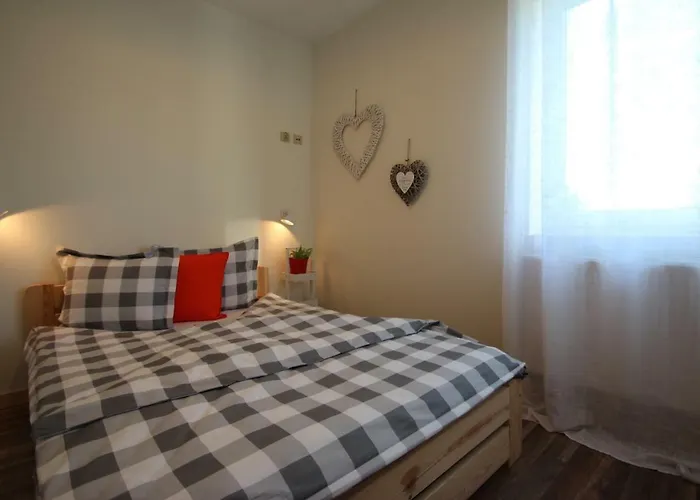 Apartdebki Lägenhet Odargowo